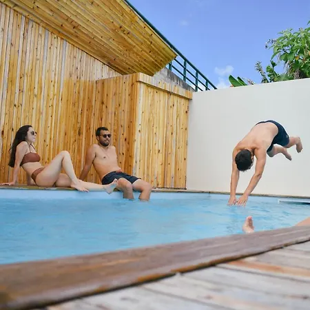 Azorazul - Pool & Hostel Ponta Delgada (Sao Miguel)
