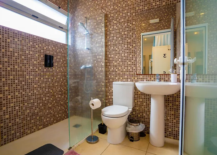 Azorazul - Pool & אכסניה