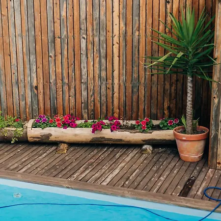 Azorazul - Pool & אכסניה