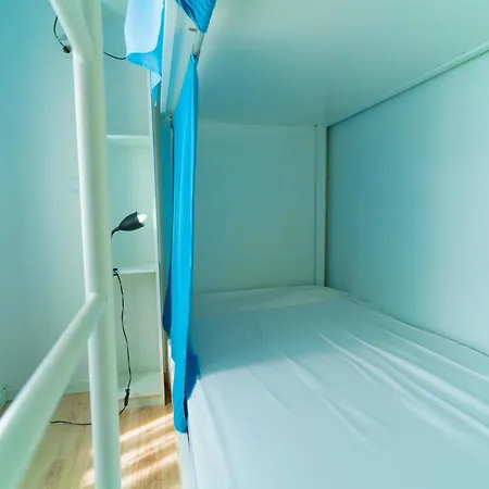 Hostel Azorazul - Pool &