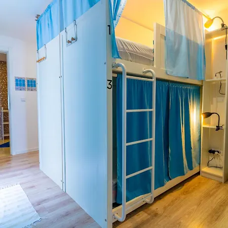 Azorazul - Pool & Hostel *