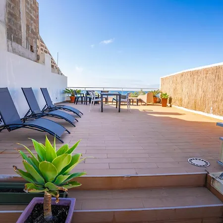 Hostel Azorazul - Pool & Ponta Delgada