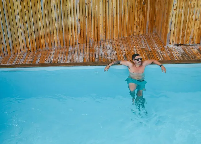 Azorazul - Pool & Hostel