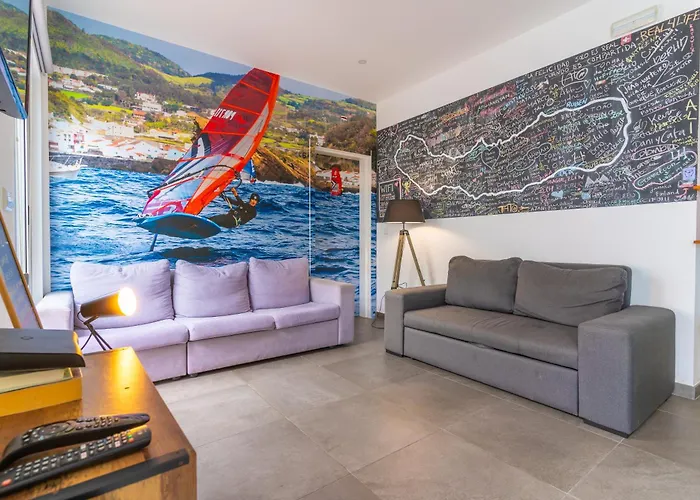 Azorazul - Pool & Hostel