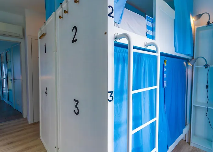 Azorazul - Pool & Albergue Ponta Delgada