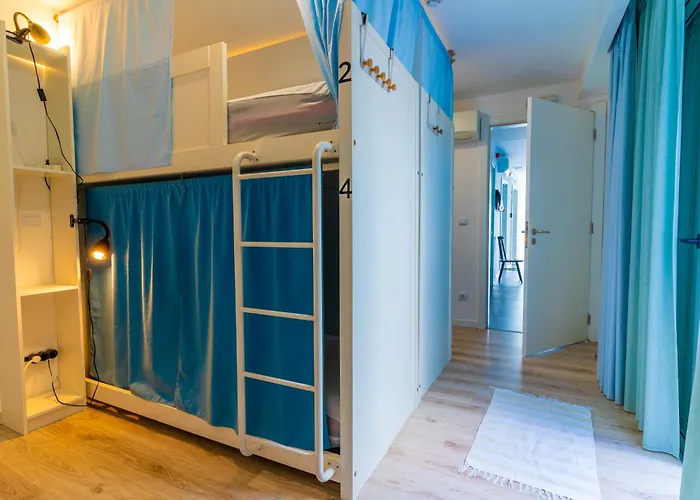 Hostel Azorazul - Pool & Ponta Delgada (Sao Miguel)