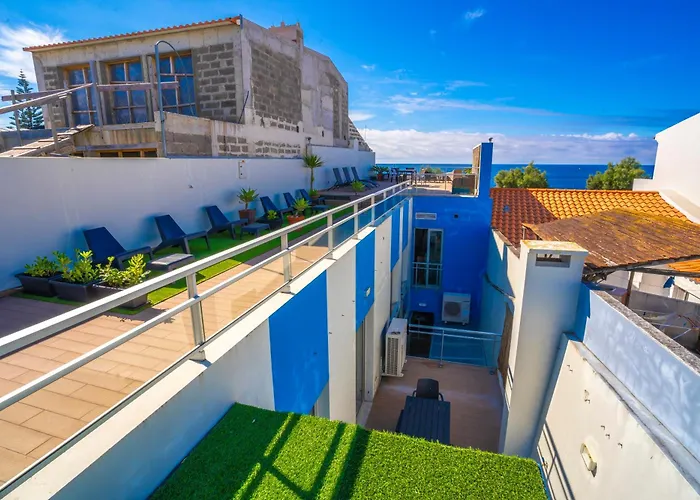 Azorazul - Pool & Ponta Delgada (Sao Miguel)