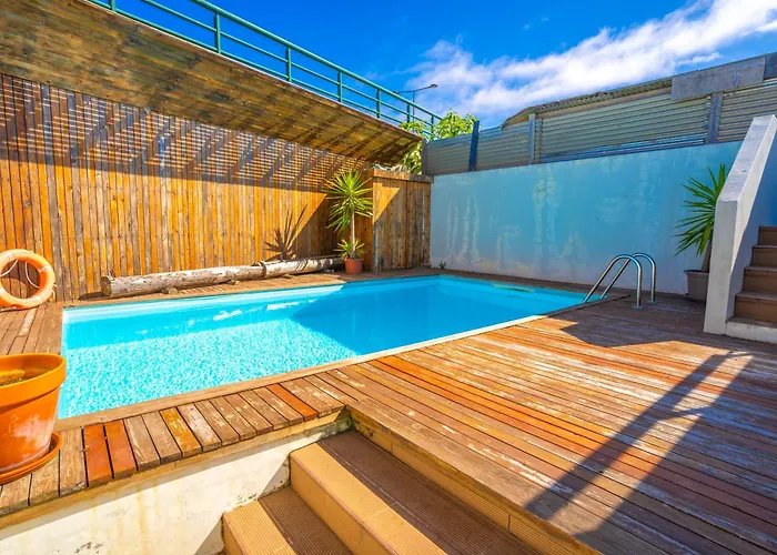 Albergue Azorazul - Pool & Ponta Delgada