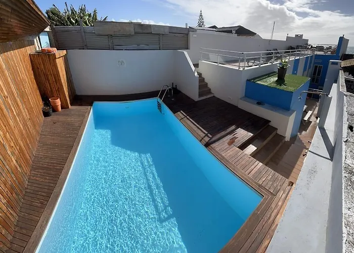 Azorazul - Pool & Hostel