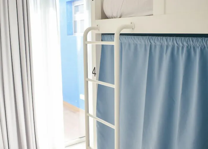 Hostel Azorazul - Pool & *